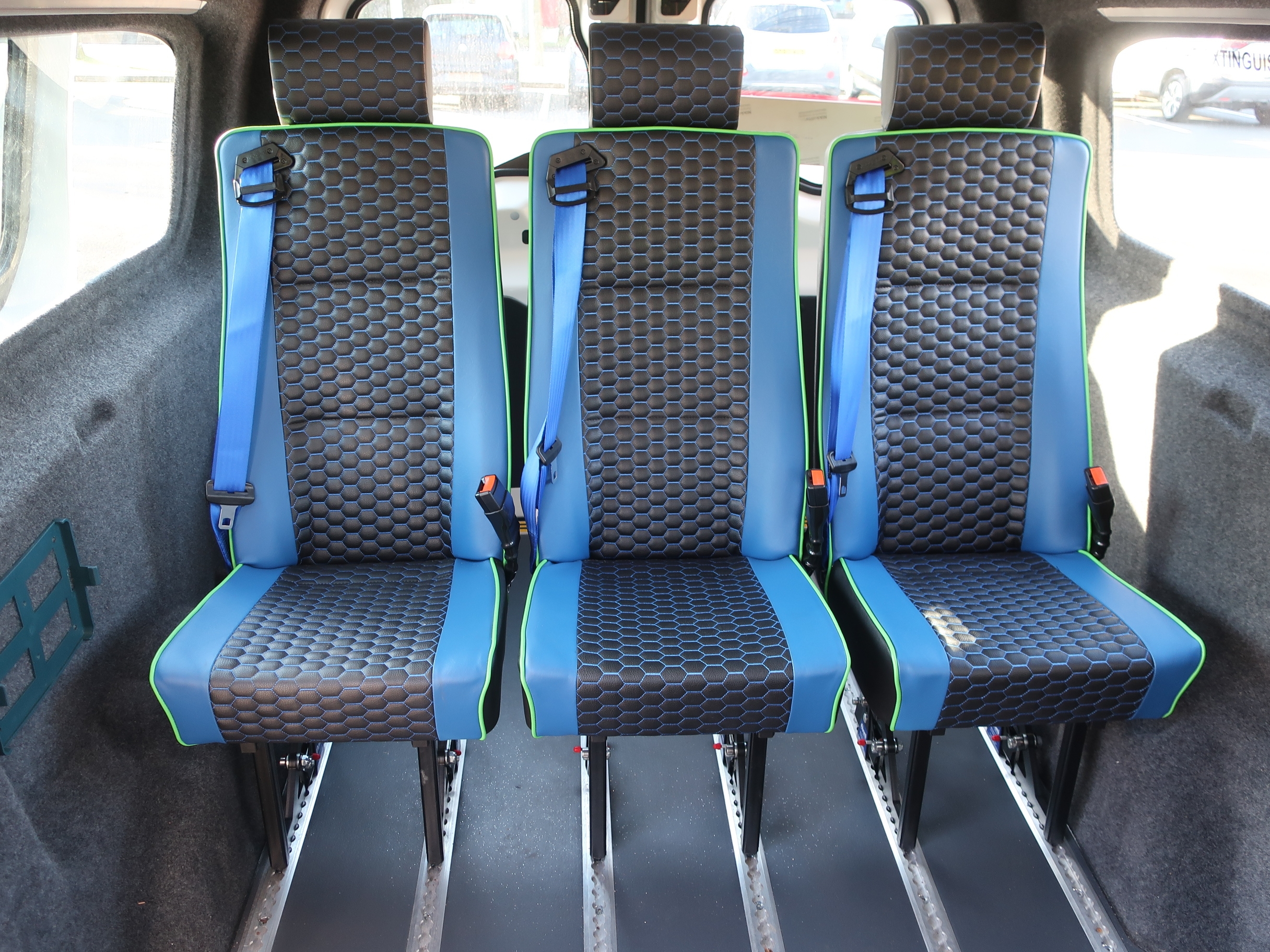 Vauxhall-Vivaro-L2-LWB-Sportive-9-Seat-Minibus-Internal-Rear-Seats-Tracking